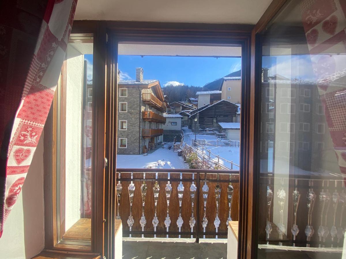 Maison Rongier Nel Centro Di Конь Екстер'єр фото